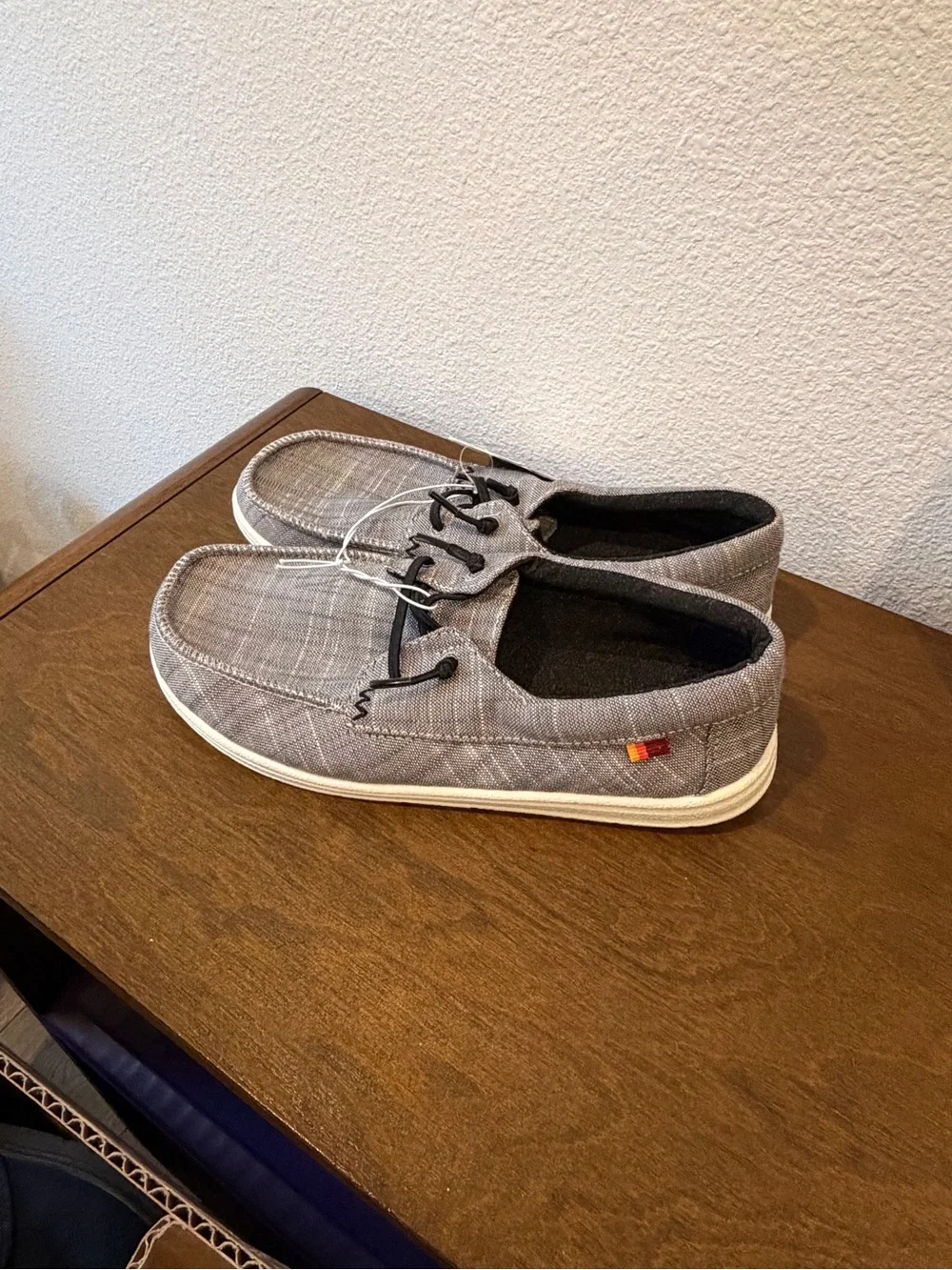 Cat & Jack Briar Slip-On Shoes - Gray - Youth Size 5 - NWT - Picture 3 of 6